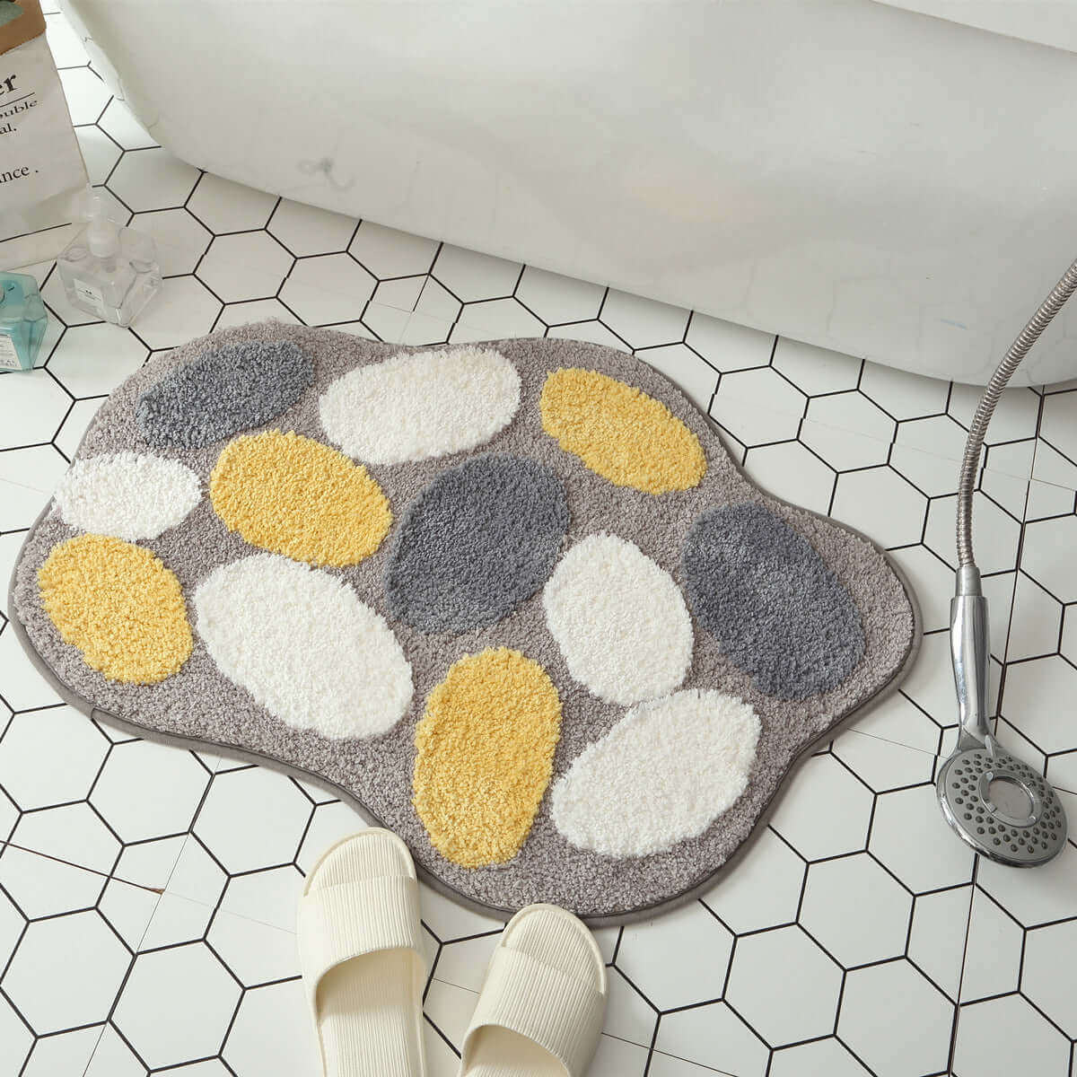 Egg Entrance Carpet - Maldi